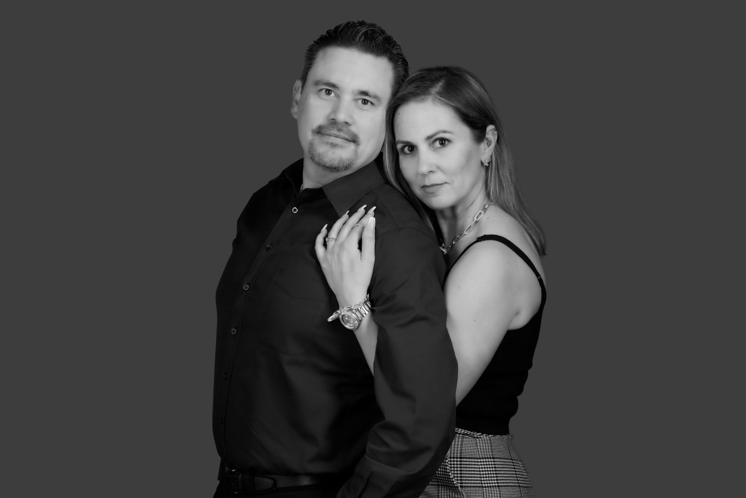 Marcos & Elba, high school senior photographers in El Paso Texas.